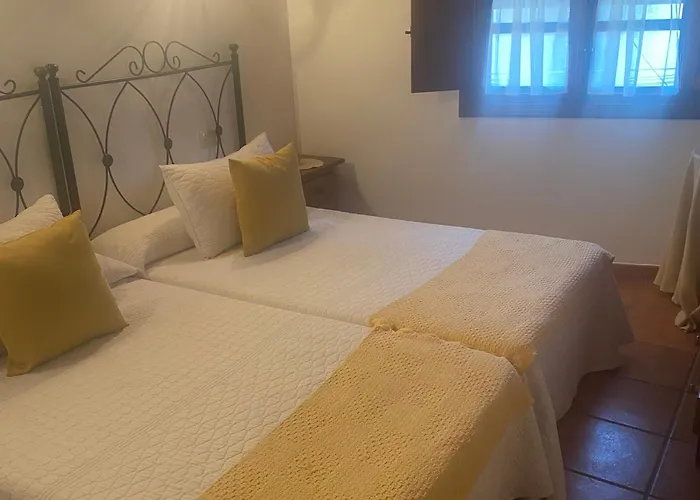 La Aldea * Cabezuela Del Valle